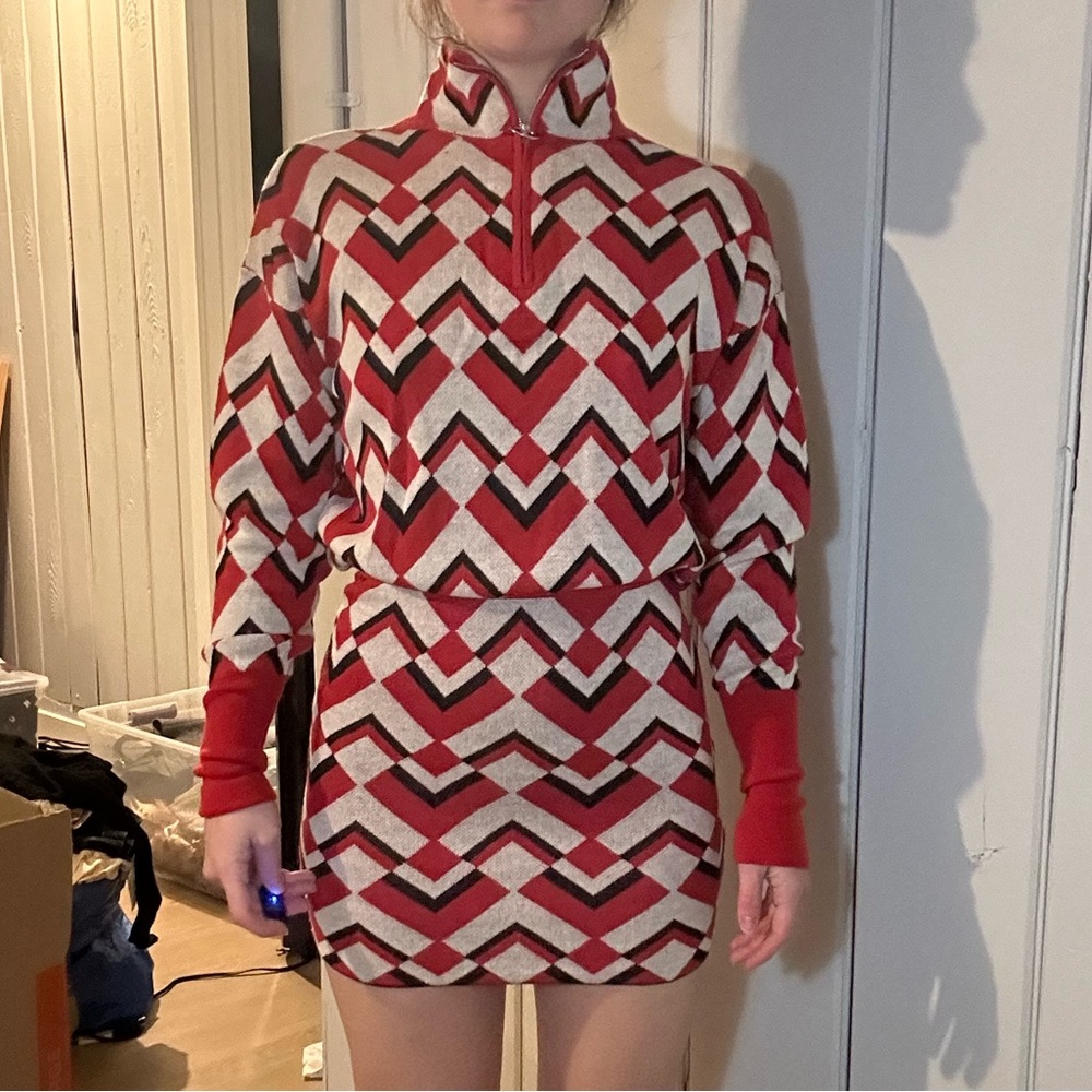 URBAN OUTFITTERS Two piece sweater and skirt set